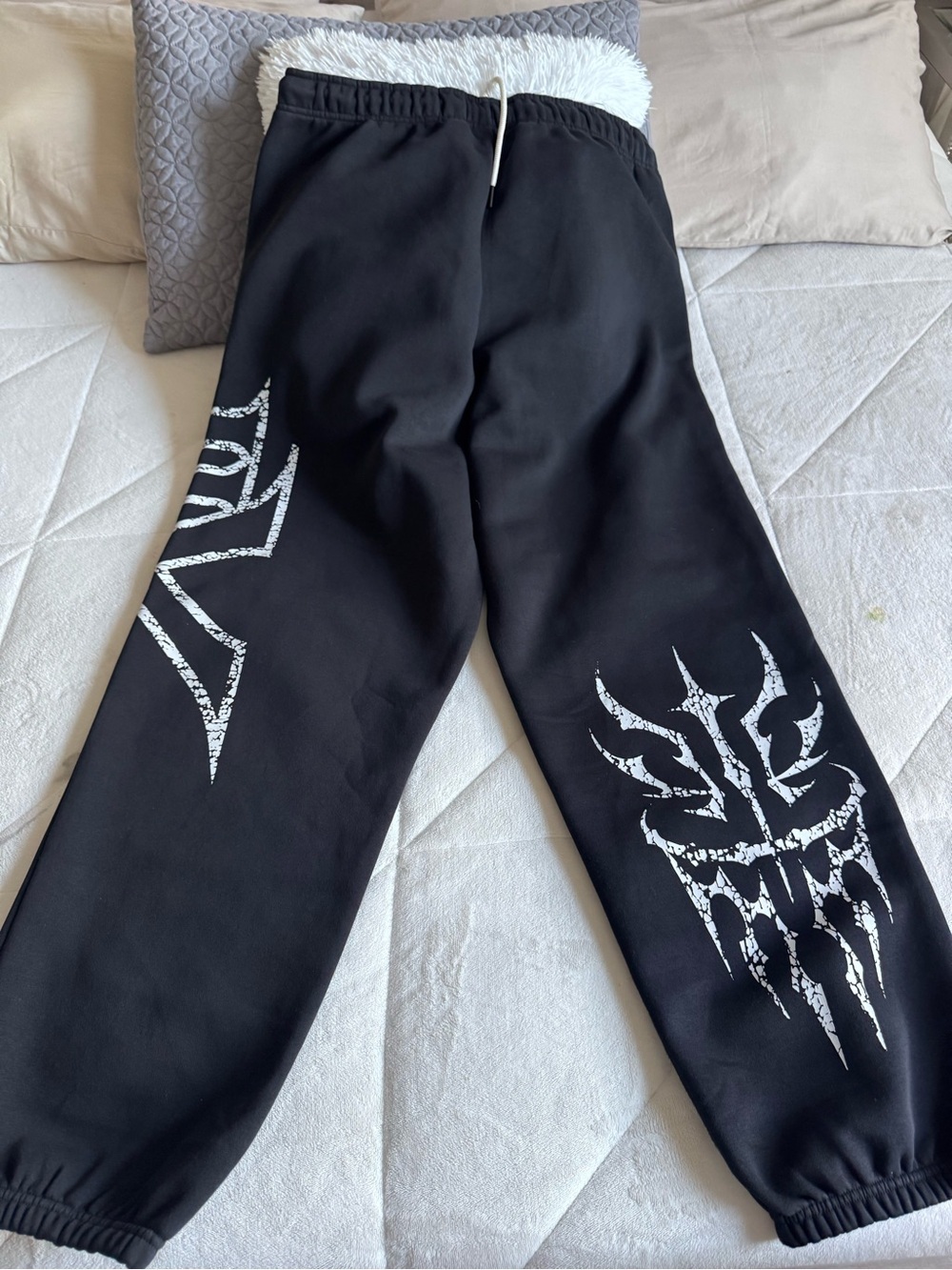 Nike Black Jogger Pants with White Side Graphic - Picture 4 of 11